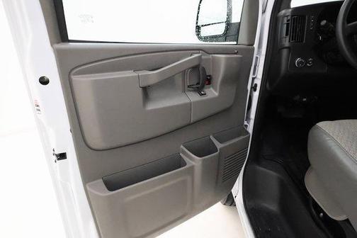 2024 Chevrolet Express 3500 LT