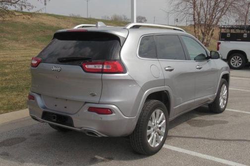 Billet Silver Metallic Clearcoat 2016 Jeep Cherokee Overland