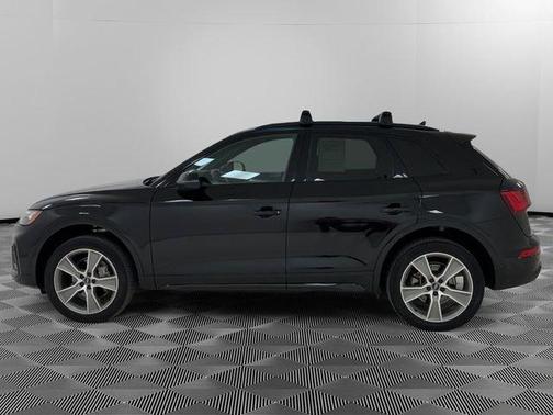 Mythos Black Metallic 2025 Audi Q5 45 S line quattro Premium