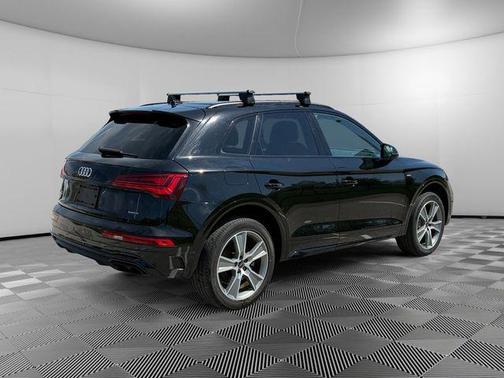Mythos Black Metallic 2025 Audi Q5 45 S line quattro Premium