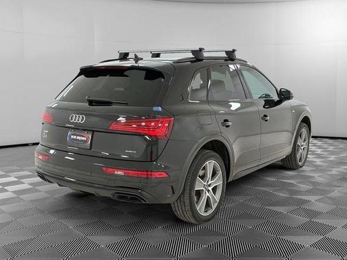 Mythos Black Metallic 2025 Audi Q5 45 S line quattro Premium