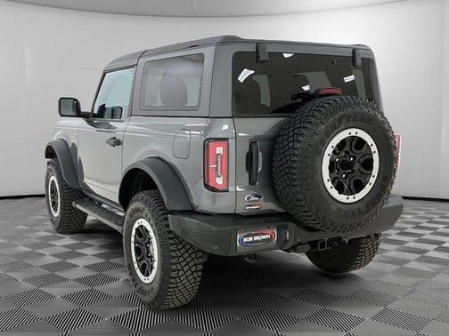 Gray 2024 Ford Bronco Badlands