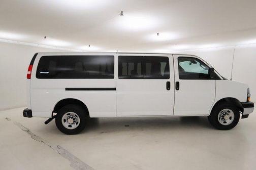2024 Chevrolet Express 3500 LT