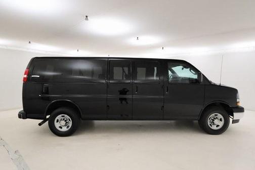 2021 Chevrolet Express 3500 LT