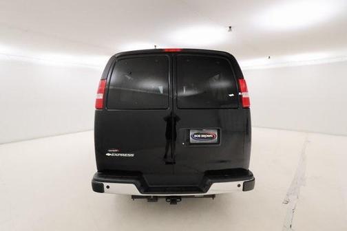 2021 Chevrolet Express 3500 LT
