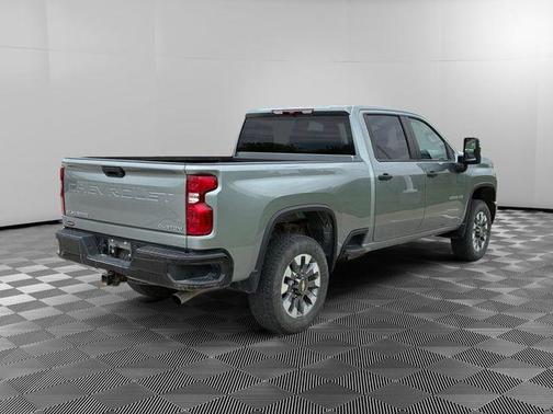 Sterling Gray Metallic 2024 Chevrolet Silverado 2500 Custom