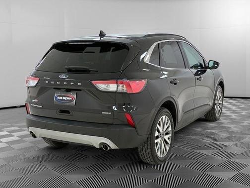 2022 Ford Escape Titanium Hybrid