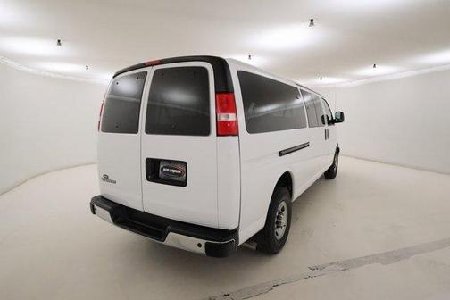 2024 Chevrolet Express 3500 LT
