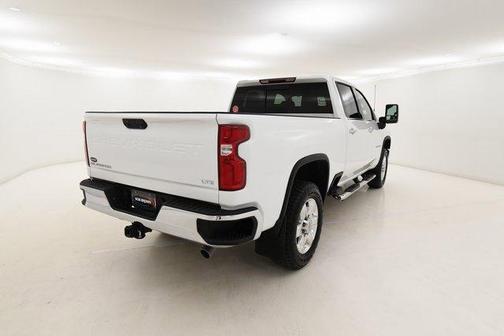 Photo 3 of 27 of 2022 Chevrolet Silverado 2500 LTZ