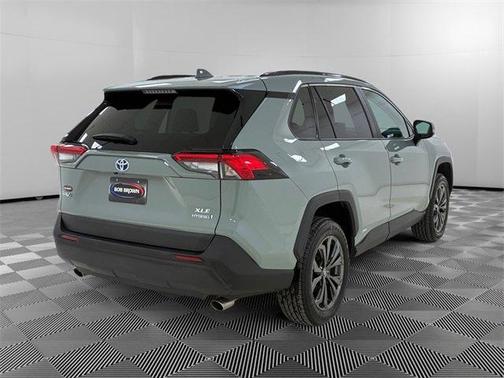 2023 Toyota RAV4 Hybrid XLE Premium