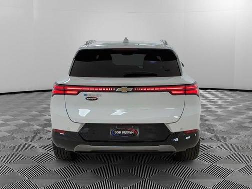 White 2025 Chevrolet Equinox EV LT 2