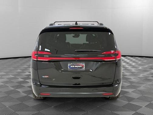 Black 2025 Chrysler Pacifica Limited