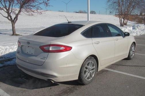 2015 Ford Fusion SE