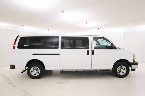 2023 Chevrolet Express 3500 LT
