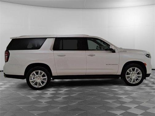 2021 Chevrolet Suburban High Country