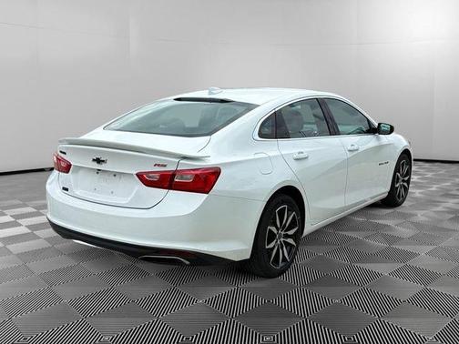White 2020 Chevrolet Malibu RS