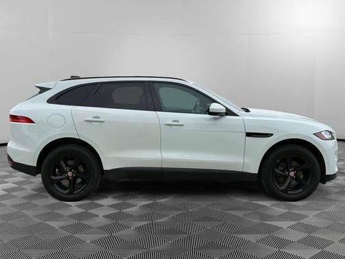 Fuji White 2020 Jaguar F-PACE 25t Premium