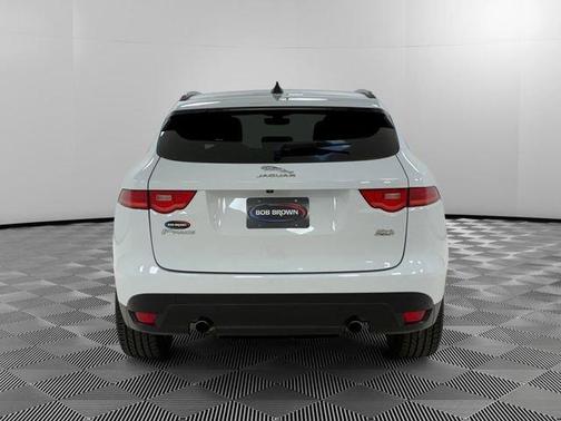 Fuji White 2020 Jaguar F-PACE 25t Premium