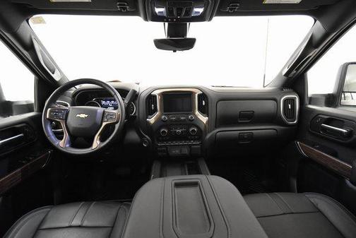 Photo 5 of 29 of 2020 Chevrolet Silverado 3500 High Country
