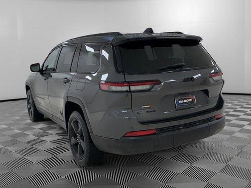 2022 Jeep Grand Cherokee L Laredo