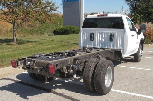 2026 Chevrolet Silverado 3500 WT