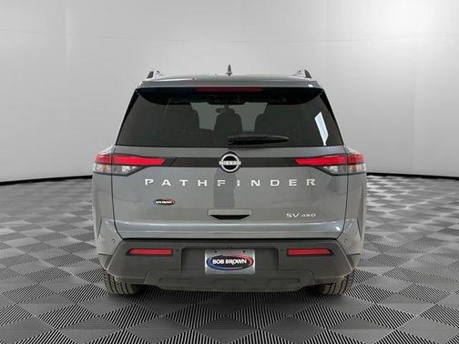 2023 Nissan Pathfinder SV