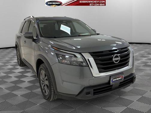 2023 Nissan Pathfinder SV