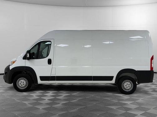 White 2025 RAM ProMaster 2500 High Roof