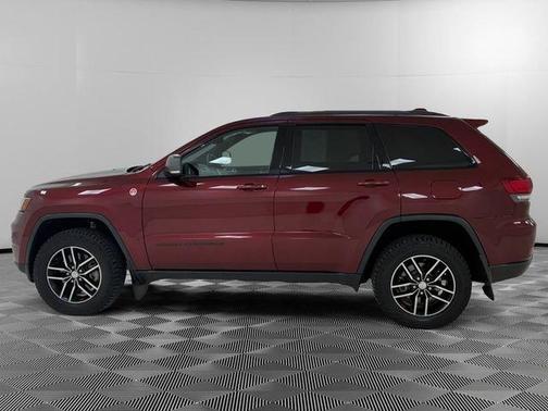 Velvet Red Pearlcoat 2018 Jeep Grand Cherokee Trailhawk