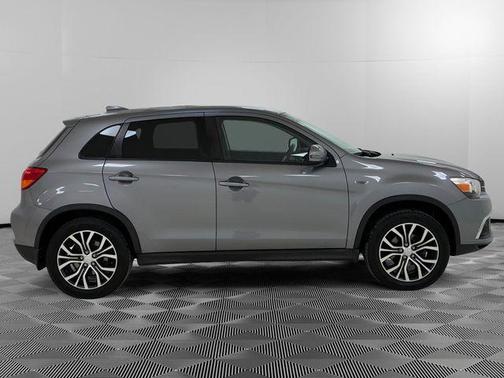 2019 Mitsubishi Outlander Sport ES 2.0