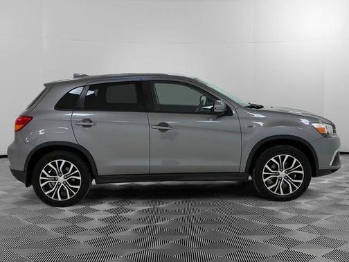 2019 Mitsubishi Outlander Sport ES 2.0