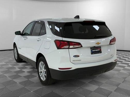 White 2023 Chevrolet Equinox LS