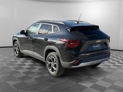 Black 2024 Chevrolet Trax LT