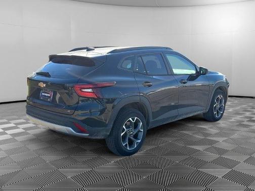 Black 2024 Chevrolet Trax LT