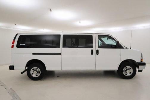 2024 Chevrolet Express 3500 LT