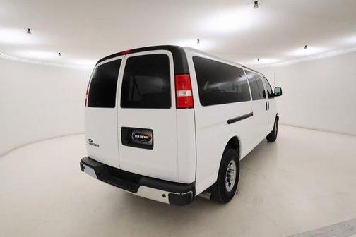 2024 Chevrolet Express 3500 LT