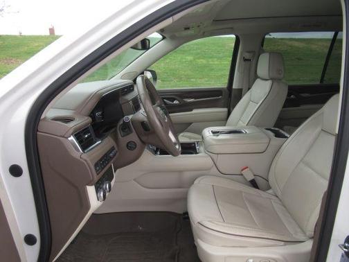 White Frost Tri-Coat 2022 GMC Yukon Denali