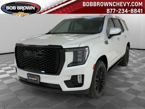 White Frost Tri-Coat 2022 GMC Yukon Denali