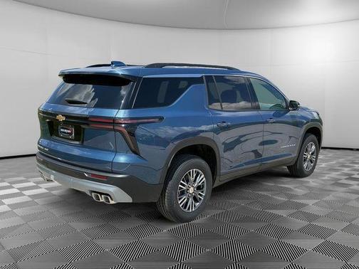 Blue 2026 Chevrolet Traverse LT