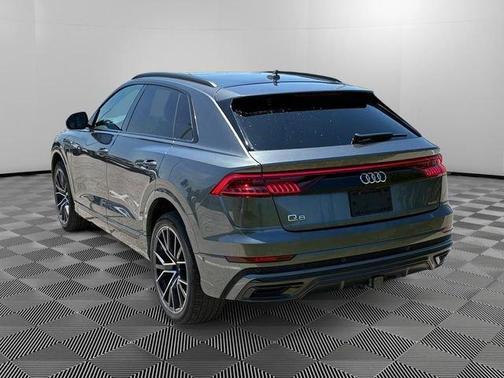 Daytona Gray Pearl Effect 2019 Audi Q8 3.0T Premium Plus