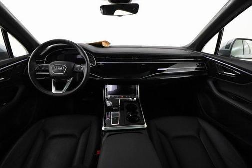 2022 Audi Q7 55 Premium Plus