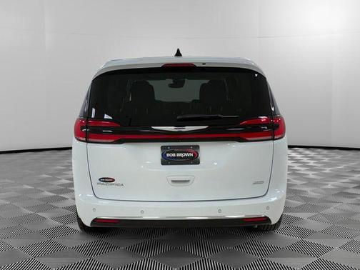 2024 Chrysler Pacifica Touring-L