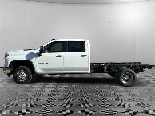 2026 Chevrolet Silverado 3500 WT