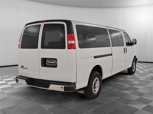 2024 Chevrolet Express 3500 LT