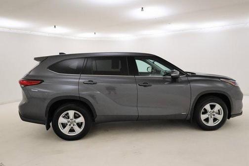 2022 Toyota Highlander Hybrid LE