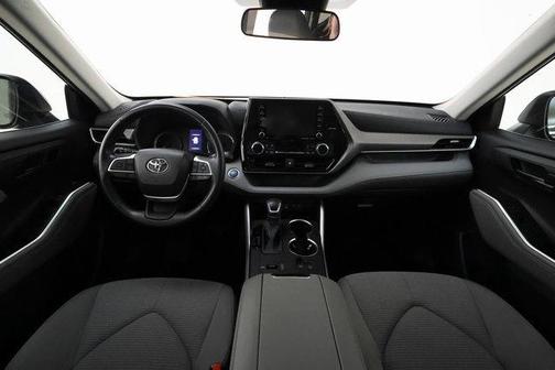 2022 Toyota Highlander Hybrid LE