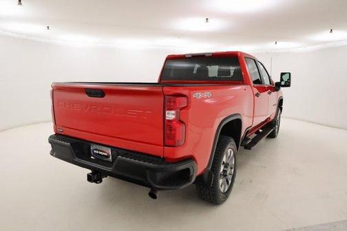 2022 Chevrolet Silverado 2500 Custom