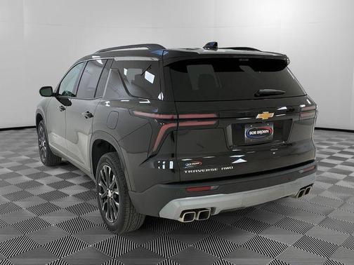 Mosaic Black Metallic 2026 Chevrolet Traverse LT