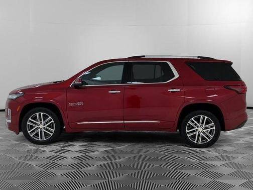 Radiant Red 2023 Chevrolet Traverse High Country