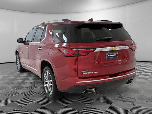 Radiant Red 2023 Chevrolet Traverse High Country